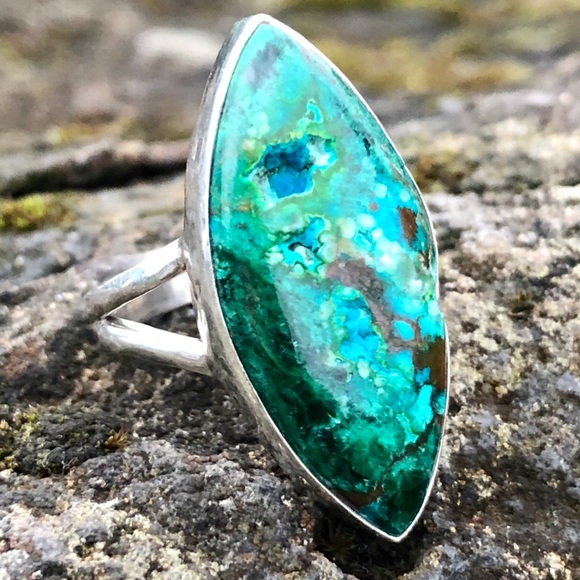Robin's Nest Jewels Jewelry - Hemimorphite Druzy Ring